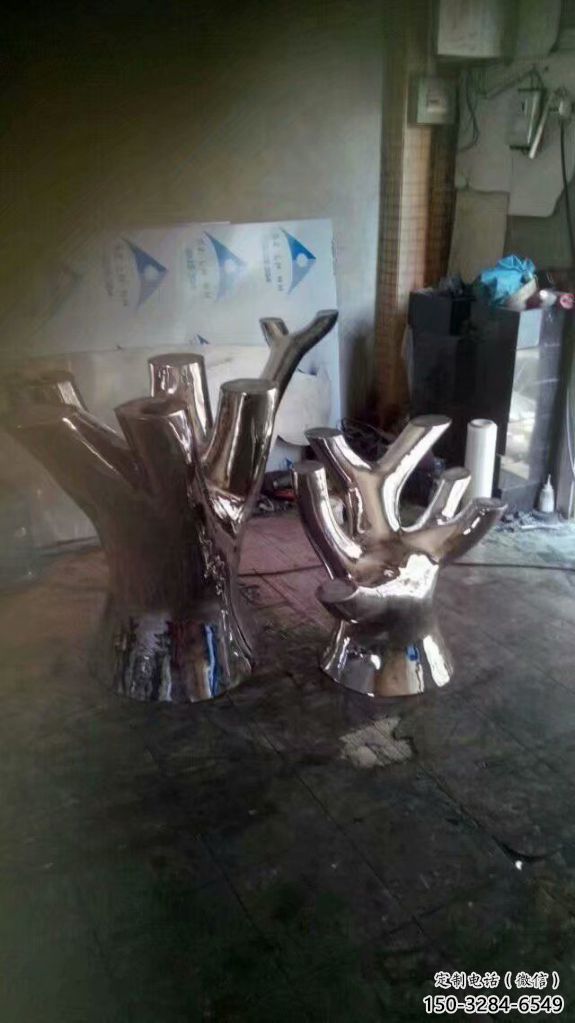 不銹鋼樹樁雕塑廠家 啞光大樹雕塑 公園植物雕塑