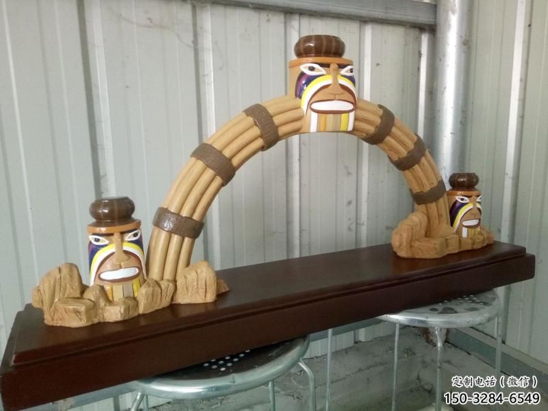 玻璃鋼門頭雕塑,卡通元素設計，彩繪工藝制作