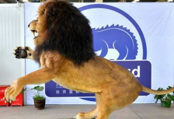 玻璃鋼彩繪仿真獅子雕塑，動物景觀擺件