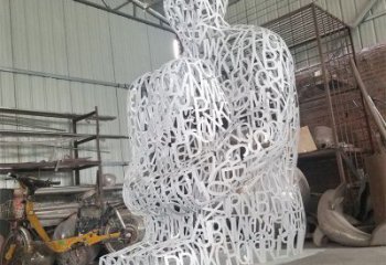 亳州大型鏤空人物雕塑常用，戶外擺放，鐵藝字母人物雕塑展示