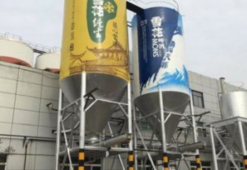 白云飲料瓶雕塑精選，街道標(biāo)識(shí)，玻璃鋼飲料瓶雕塑工程指用