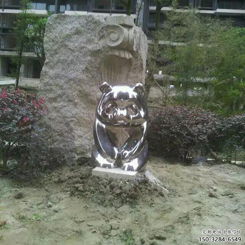 懷化熊貓雕塑服務(wù)商，動(dòng)物美陳雕塑，不銹鋼熊貓雕塑廠家