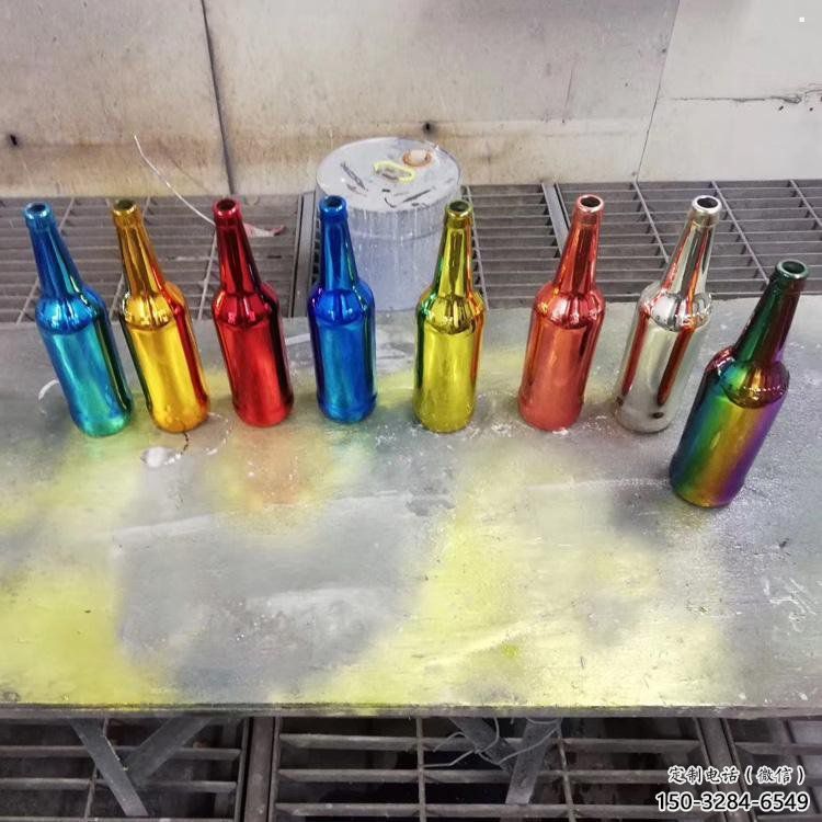 公園啤酒瓶雕塑定價，村標概念，玻璃鋼啤酒瓶雕塑選用