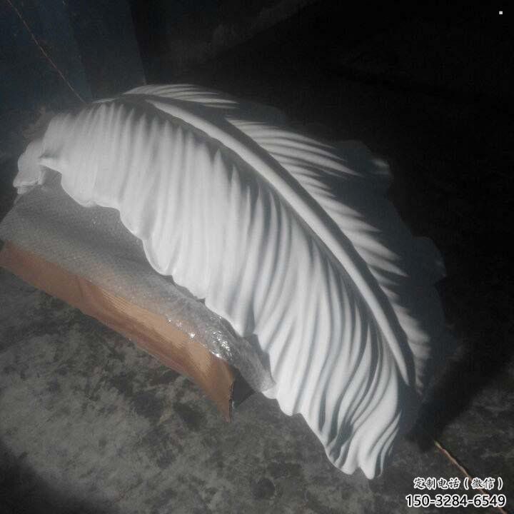 延安羽毛雕塑供應，花園小品，酒店玻璃鋼羽毛雕塑展品