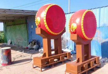 攀枝花景觀戰(zhàn)鼓雕塑