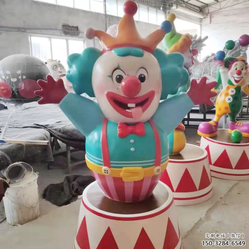 嘉黎公園小丑雕塑