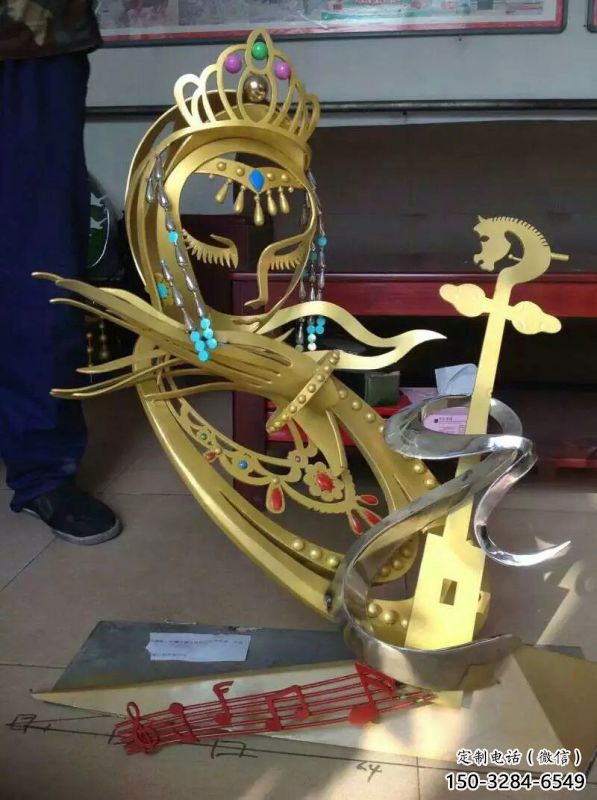 北碚公園臉譜雕塑