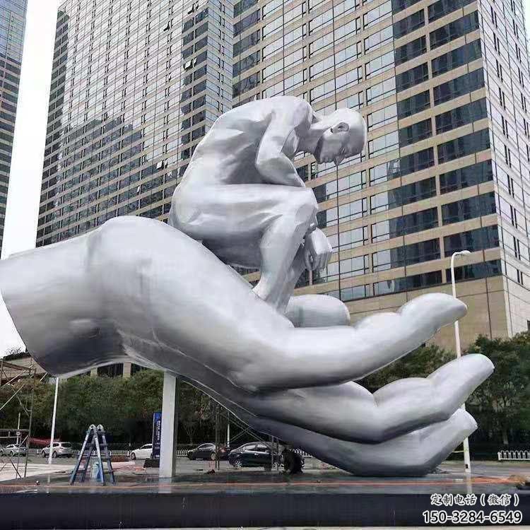 雙橋沉思者雕塑，景觀雕塑，手托人物雕塑廠家提供