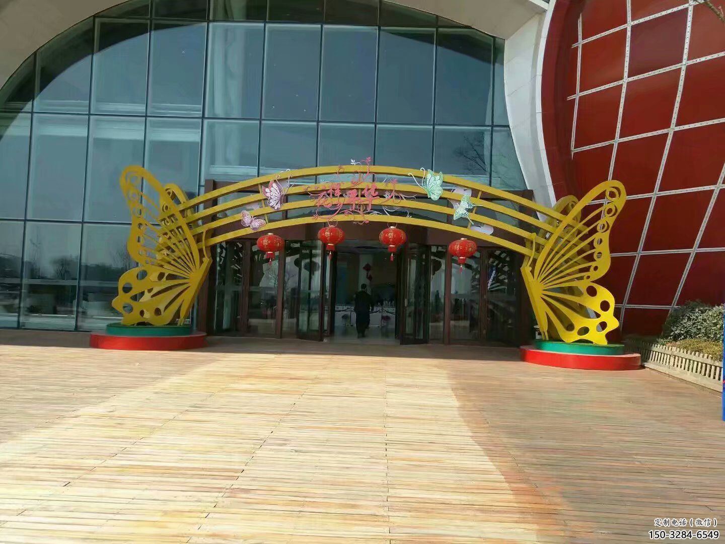 蝴蝶大門雕塑，烤漆不銹鋼大門雕塑制作